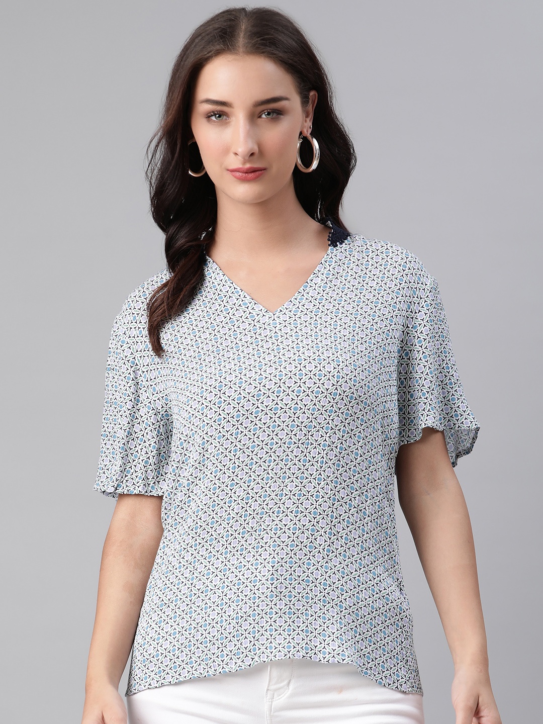 

Marks & Spencer White & Blue Geometric Printed Flared Sleeves Regular Top