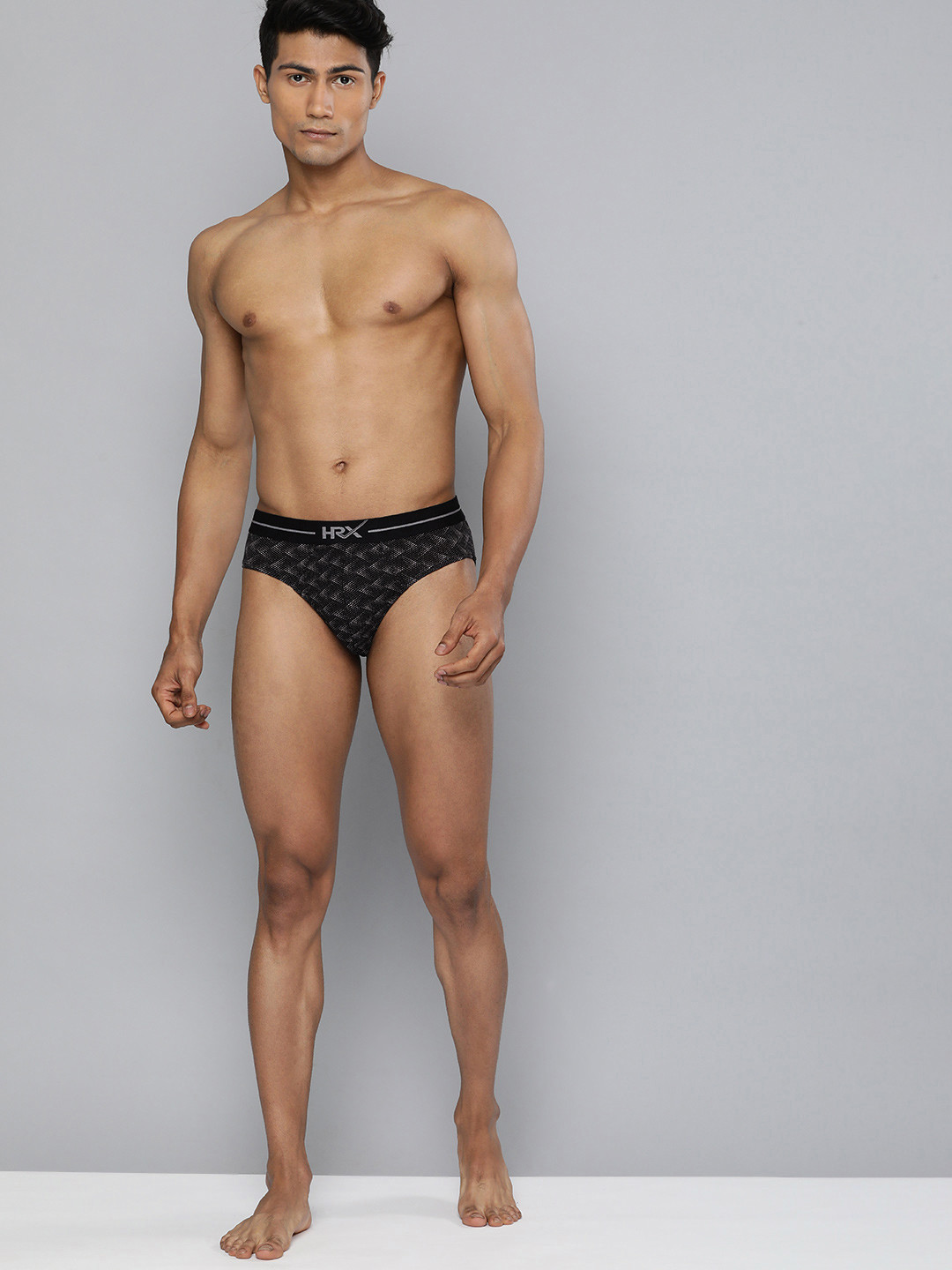 

HRX By Hrithik Roshan Men Colourblock Antimicrobial Lifestyle Briefs, Black