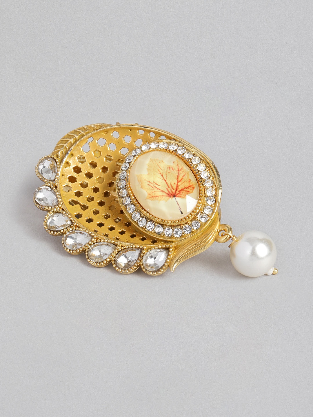 

AccessHer Women Gold Toned Handcrafted Enamelled Brooch