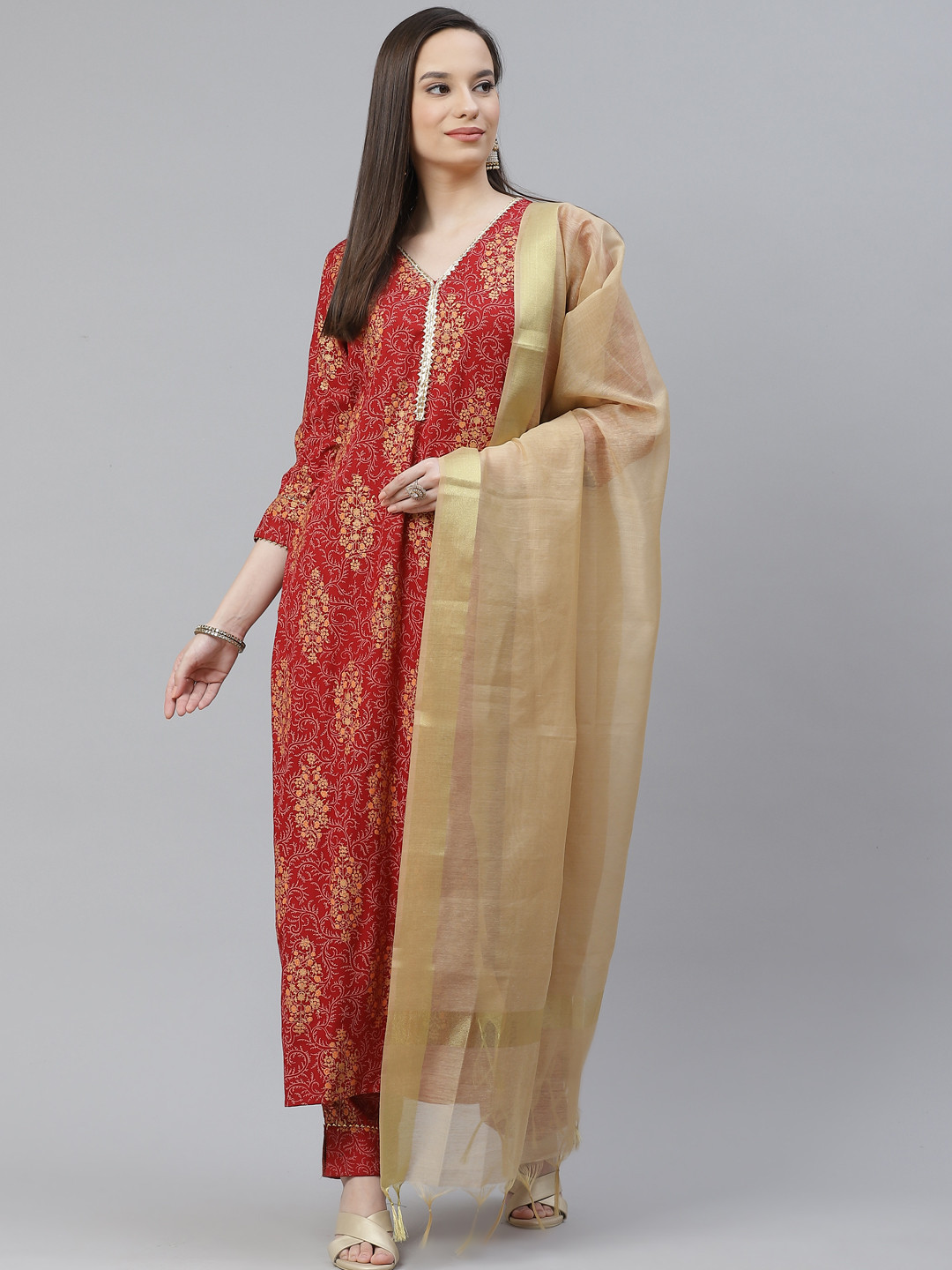

mokshi Women Maroon Ethnic Motifs Printed Kurta with Trousers & With Dupatta