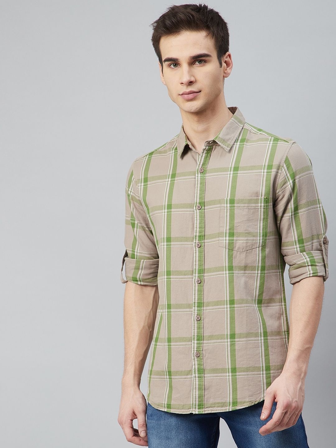 

HERE&NOW Men Beige & Green Pure Cotton Slim Fit Checked Casual Shirt
