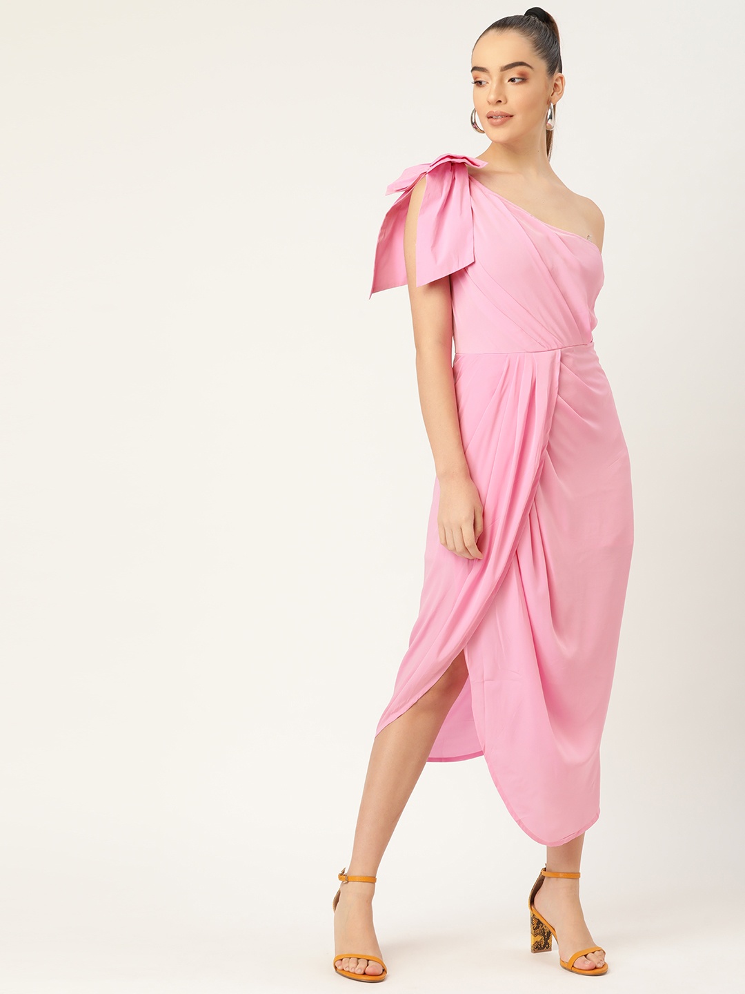 

DODO & MOA Pink Solid One Shoulder Crepe Maxi Dress