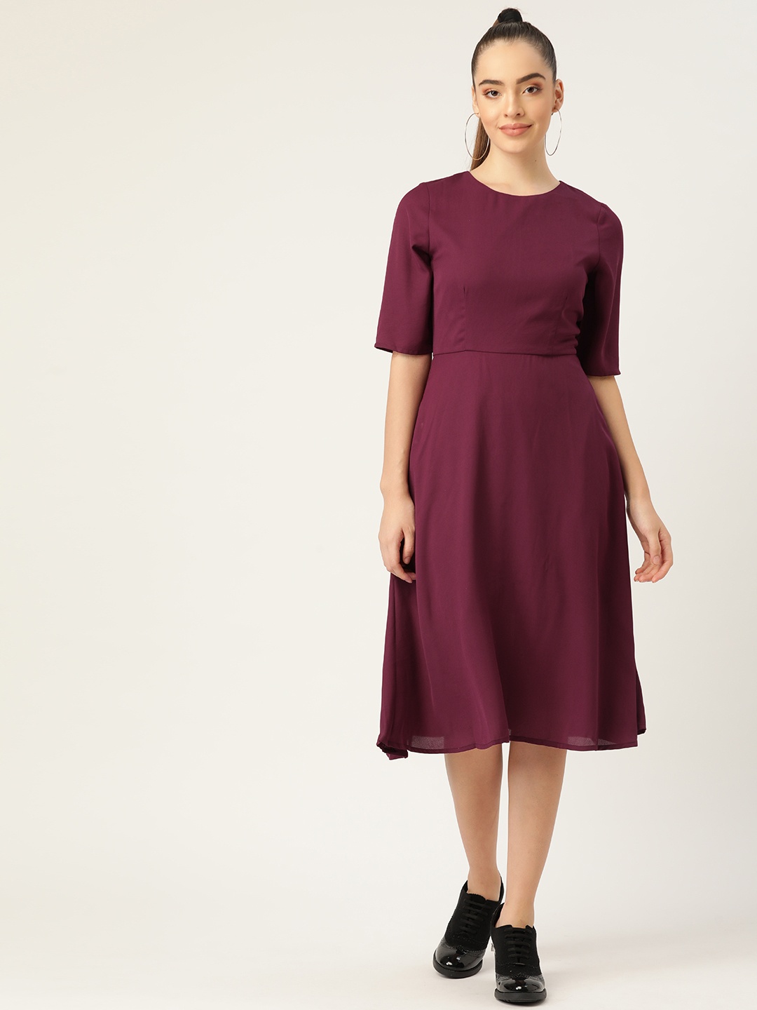 

DODO & MOA Maroon Crepe Midi Dress