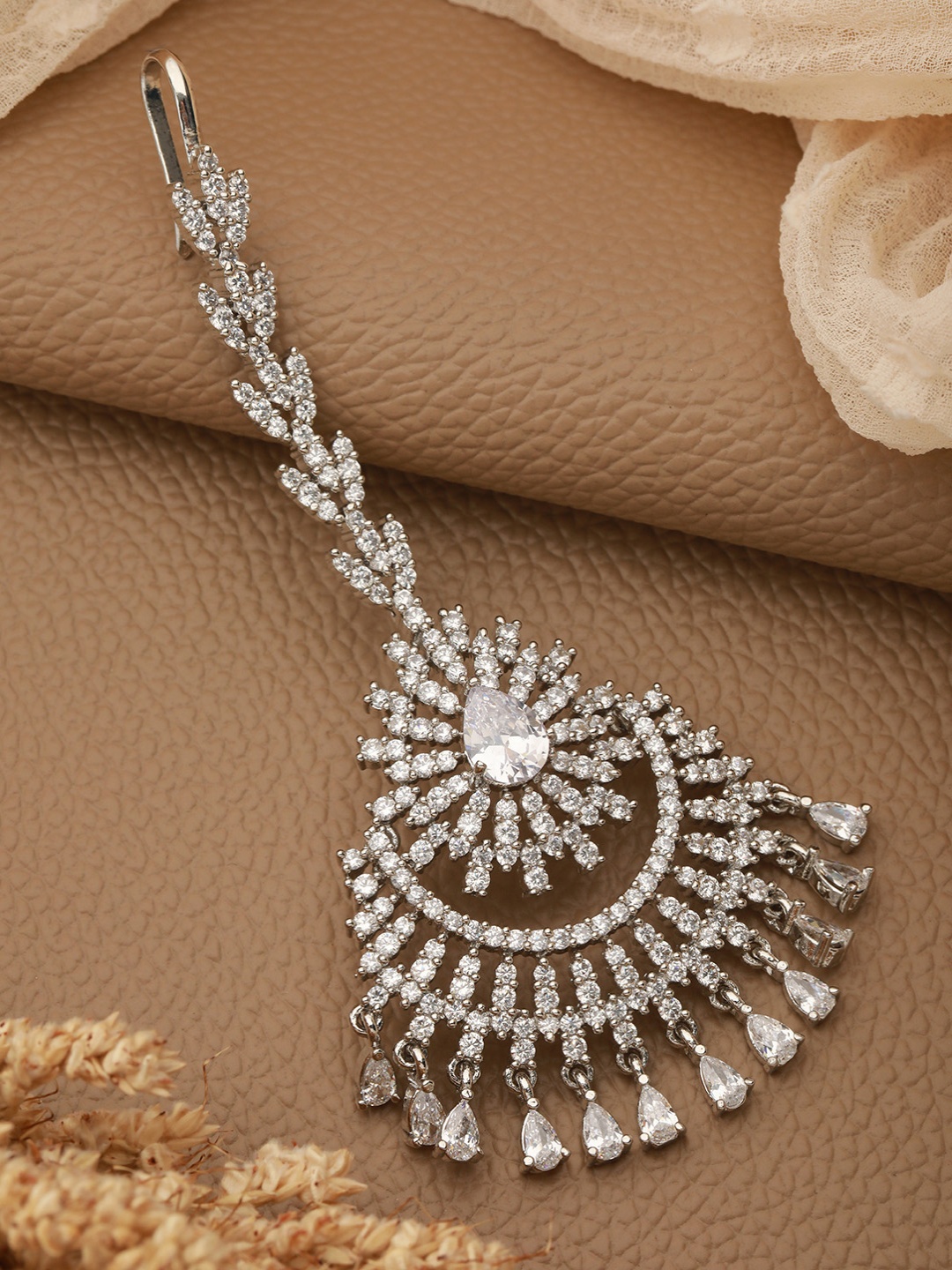 

Saraf RS Jewellery Silver-Plated White AD & CZ-Studded Handcrafted Maang Tikka
