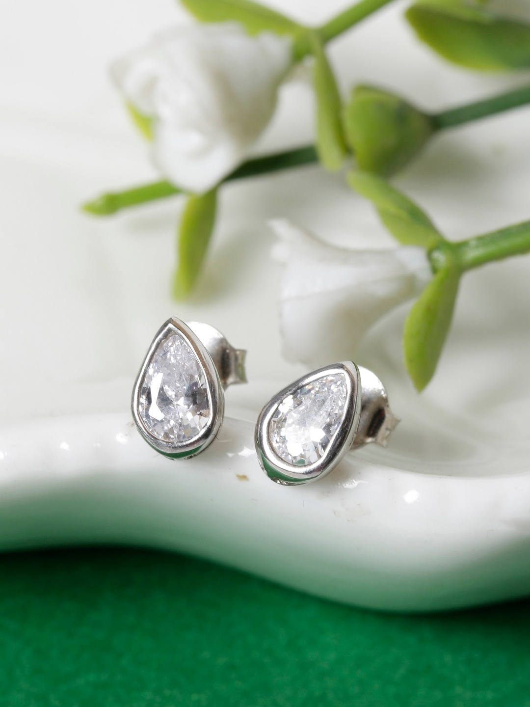 

GIVA 925 Sterling Silver Rhodium Plated Classic Drop Studs