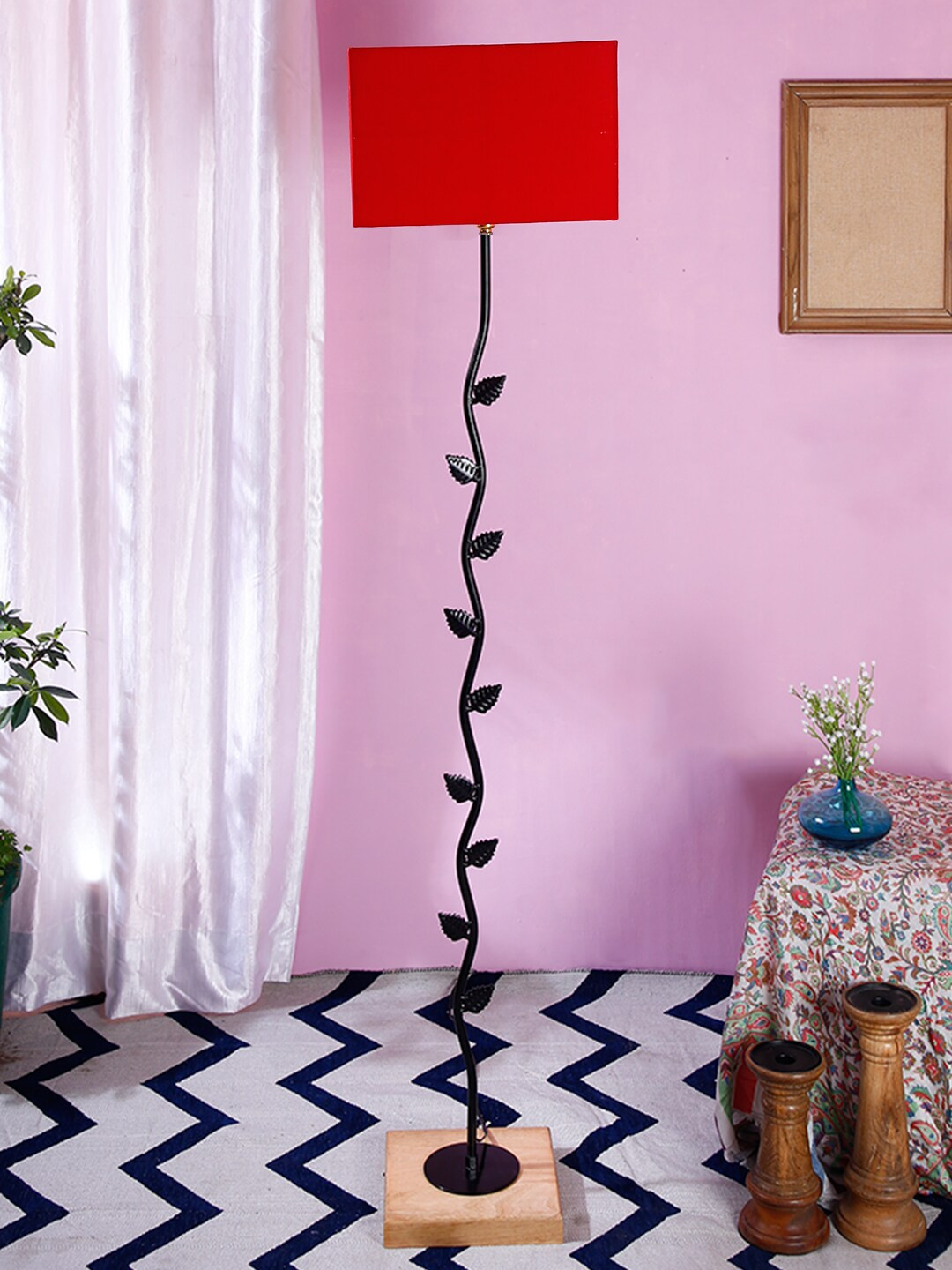 

Devansh Red & Black Solid Traditional Club Lamp with Shade