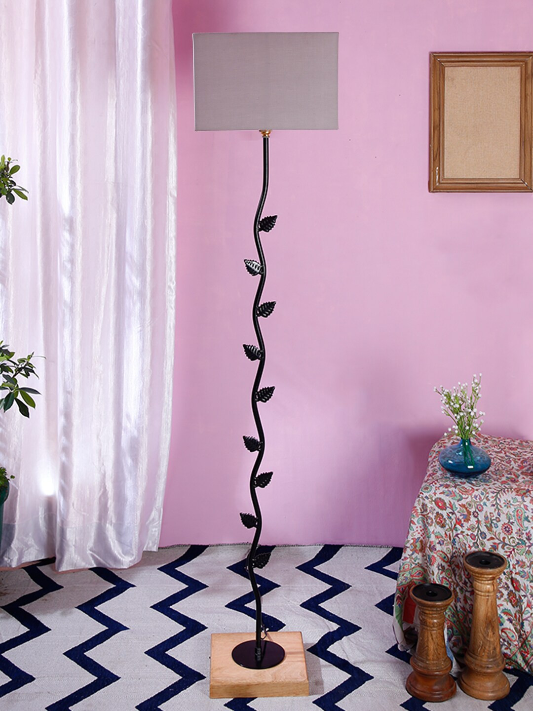 

Devansh Grey & Black Solid Traditional Club Lamp with Shade