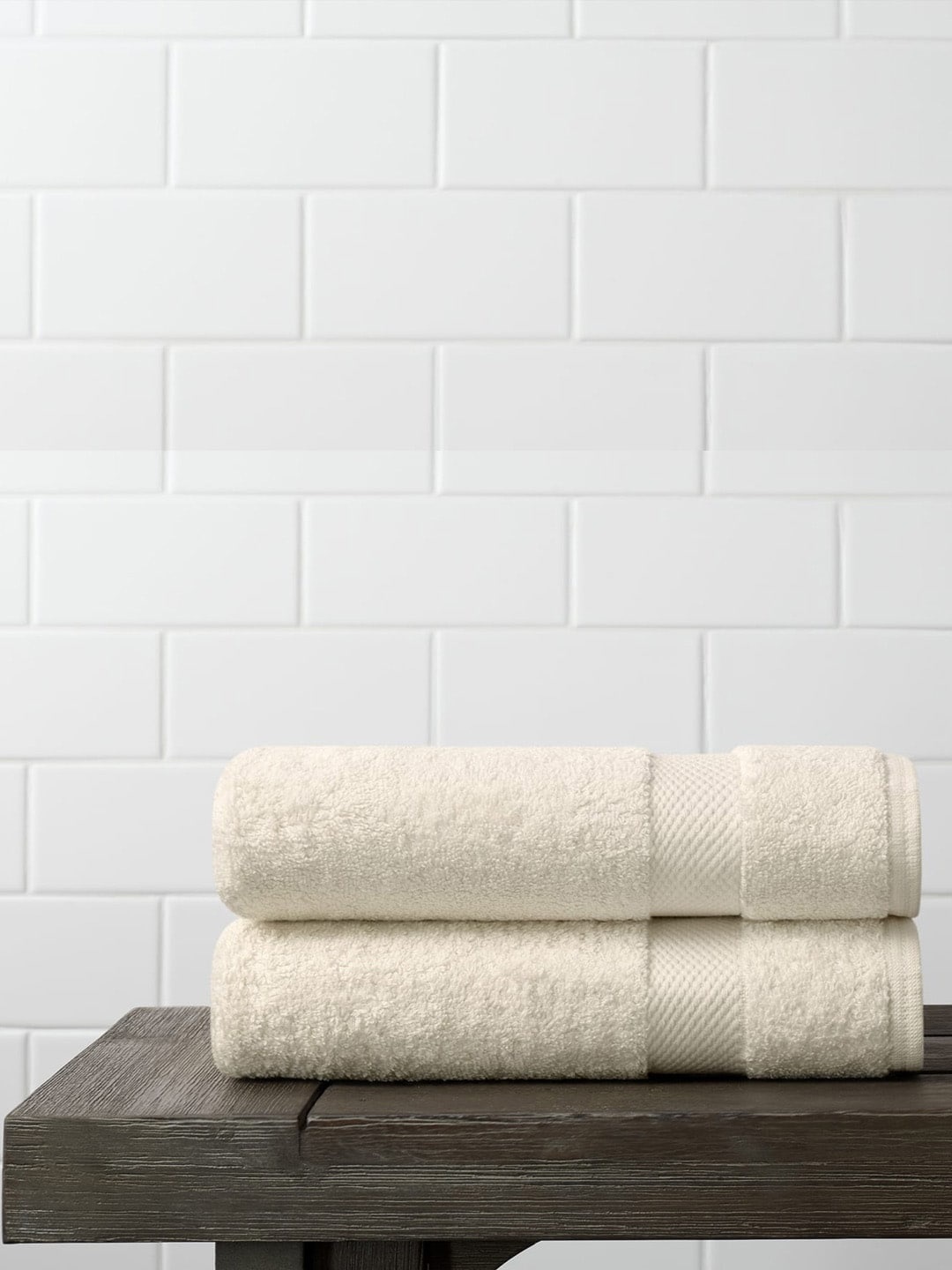 

AMOUVE Set Of 2 Cream-Coloured Solid Organic Cotton 700 GSM Hand Towels