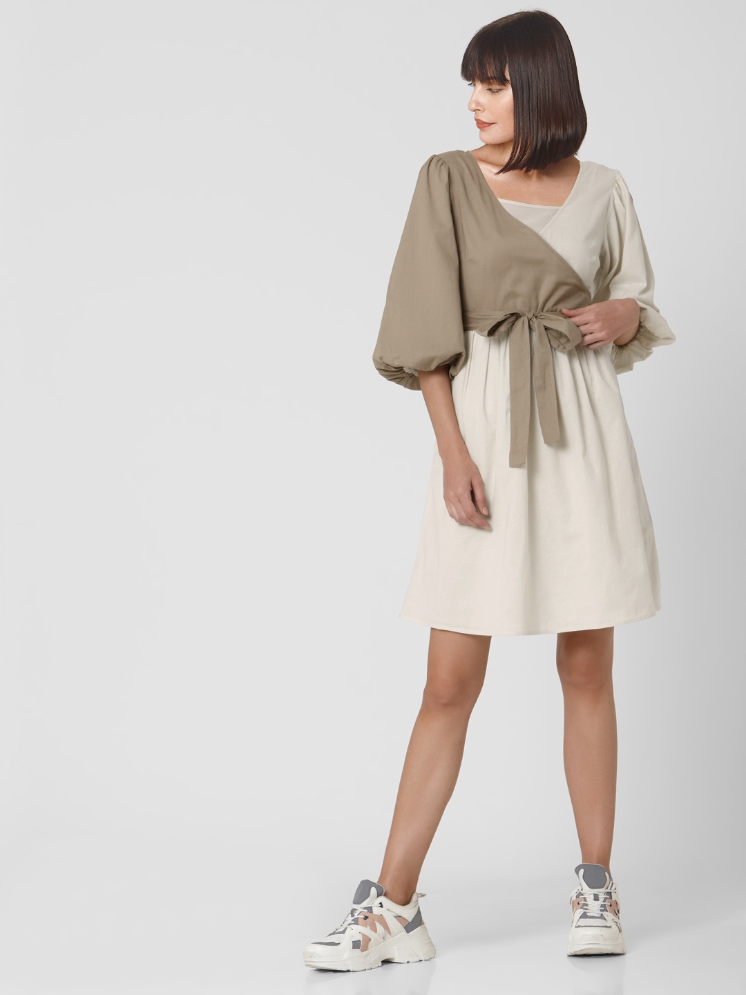 

Vero Moda Women Beige & Cream-Coloured Fit And Flared Dress With Tie-Up Detail