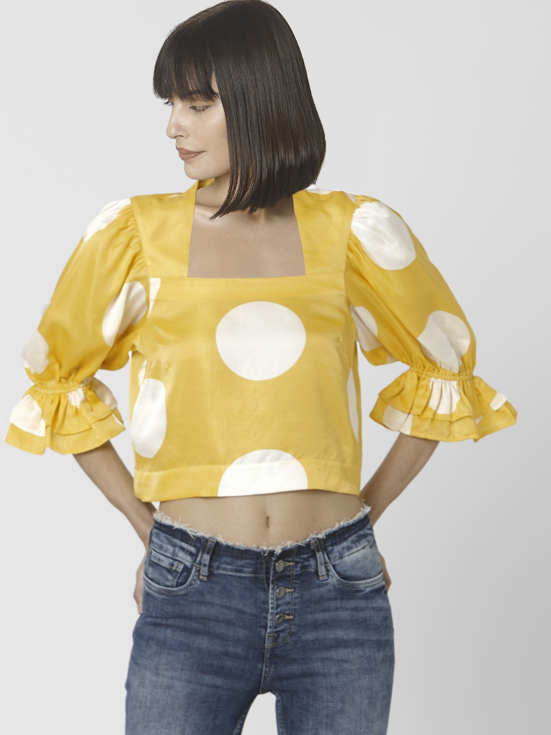 

Vero Moda Yellow & White Polka Dots Bell Sleeve Regular Crop Top