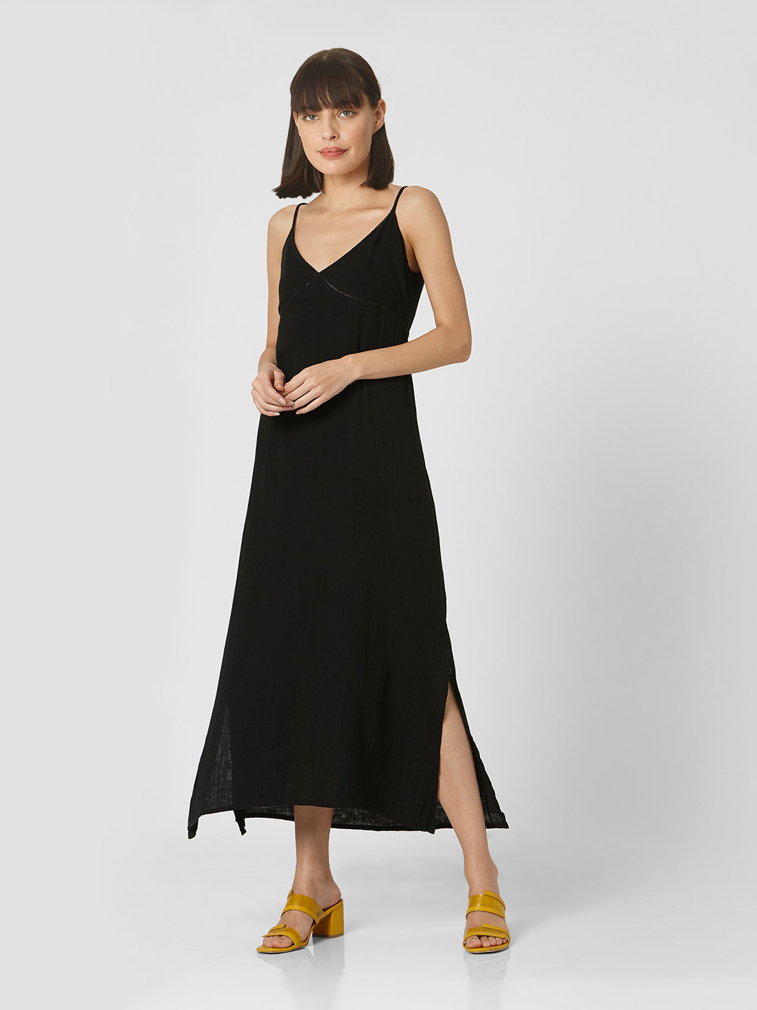 

Vero Moda Black Side Slits Maxi Dress