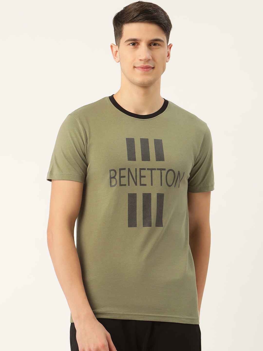 

United Colors of Benetton Men Olive Green Pure Cotton Brand Logo Printed Pure Cotton T-shirt