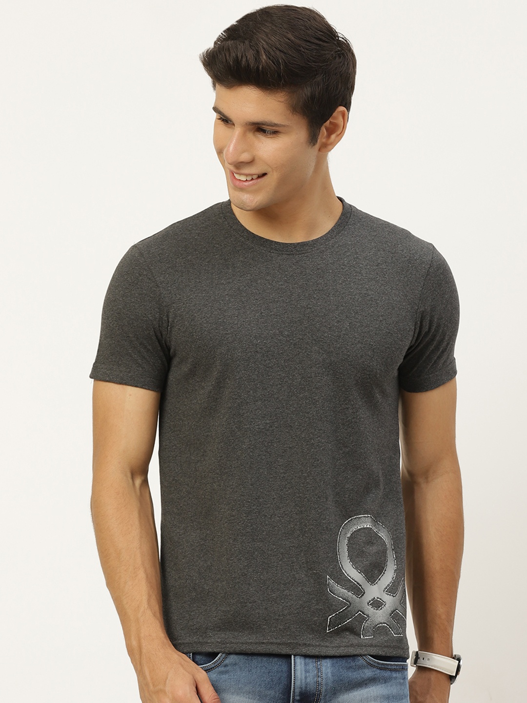 

United Colors of Benetton Men Charcoal Grey Solid Pure Cotton T-shirt