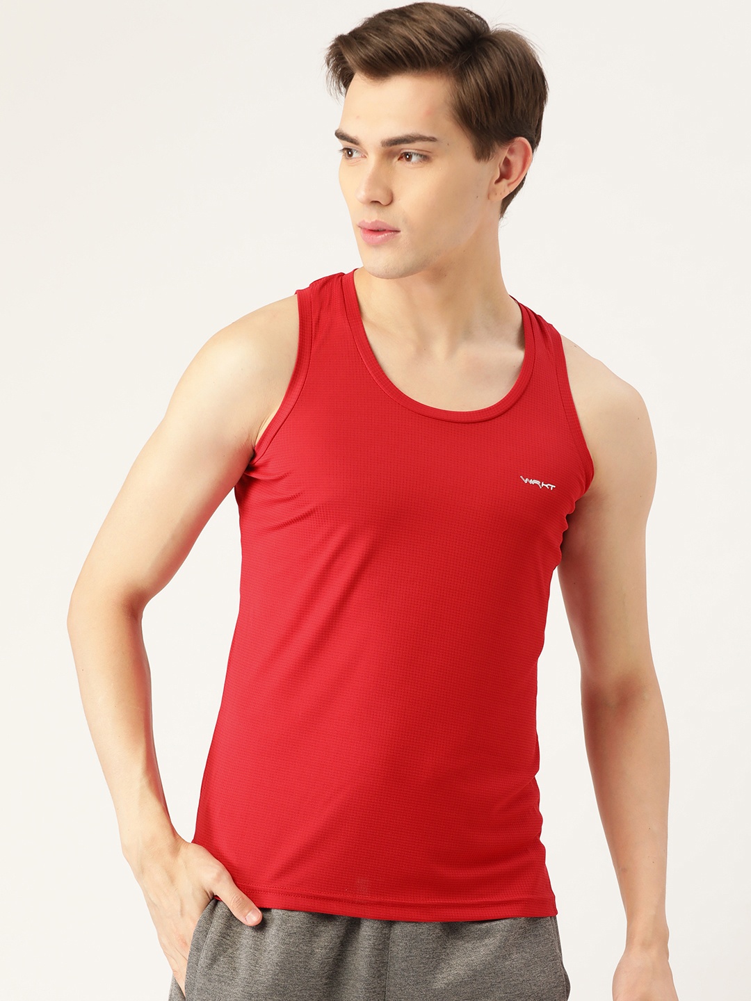 

Sweet Dreams Men Red Solid Sleeveless Workout T-shirt