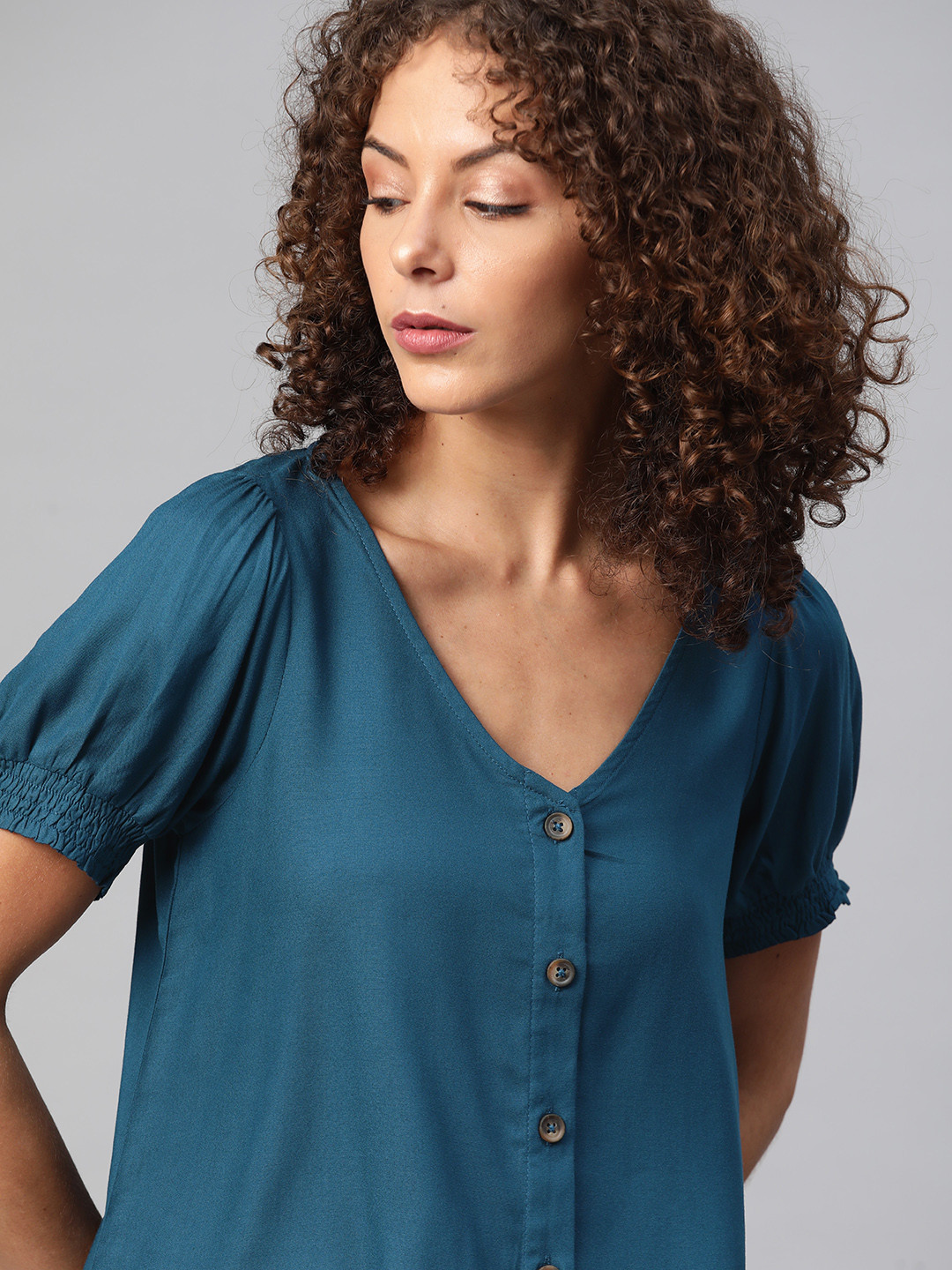 

Harvard Teal Blue Solid Puff Sleeve Regular Top