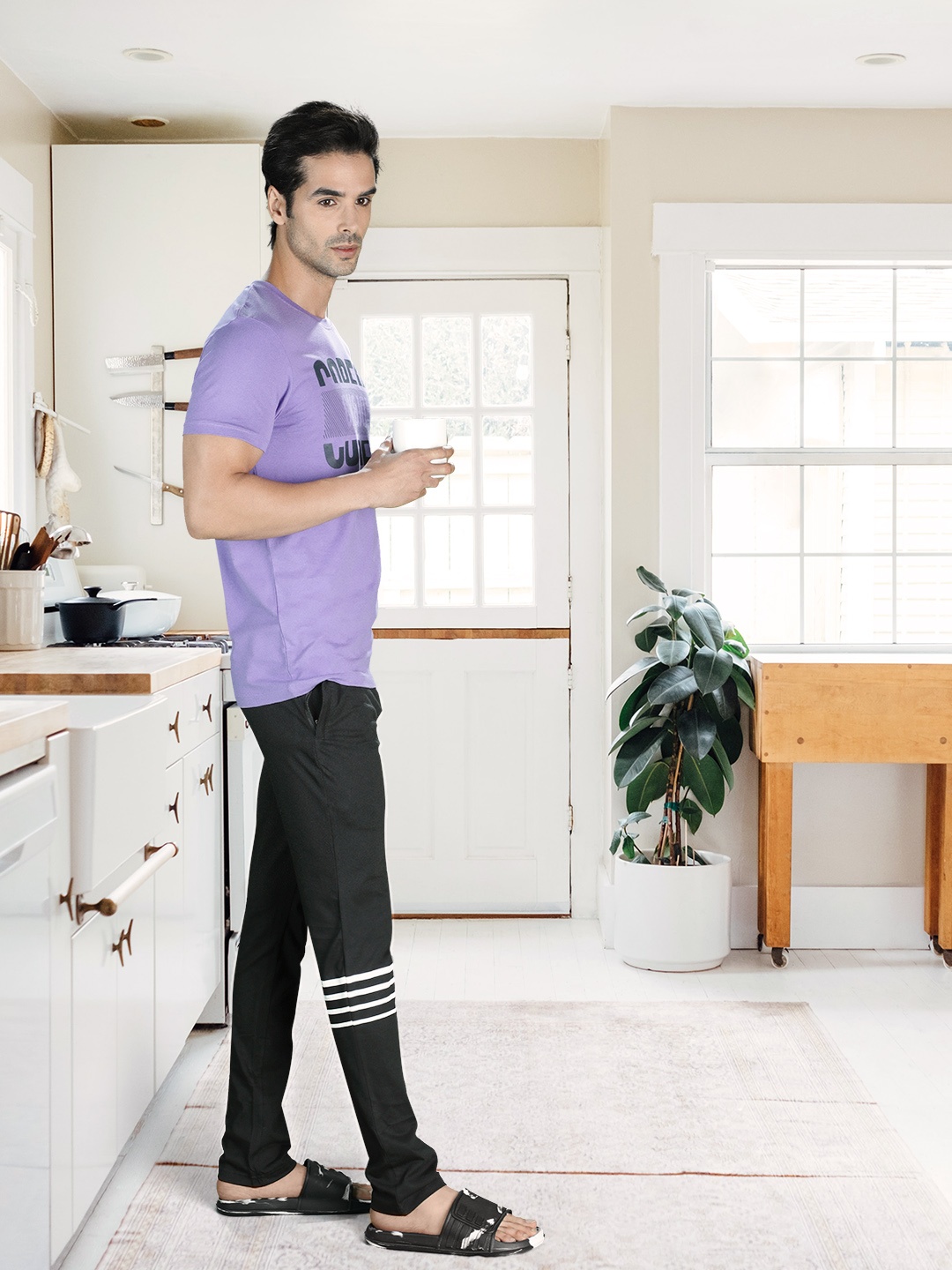 

Sweet Dreams Men Black Solid Lounge Pants