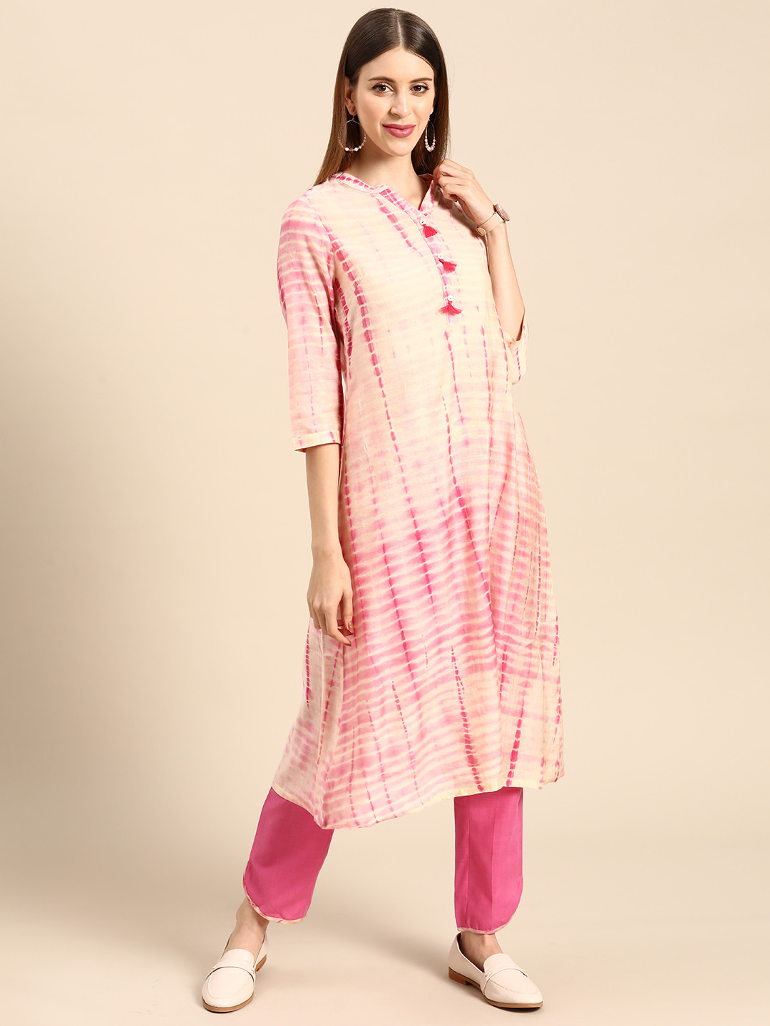 

Anouk Women Off White & Pink Leheriya Print Kurta with Trousers