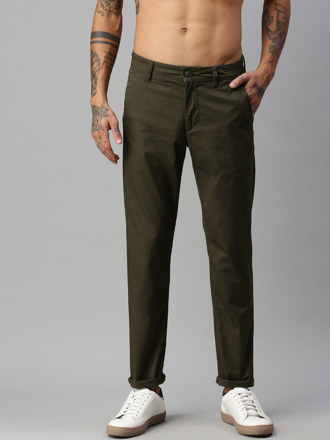 

Harvard Men Olive Green Solid Mid-Rise Regular Fit Trousers