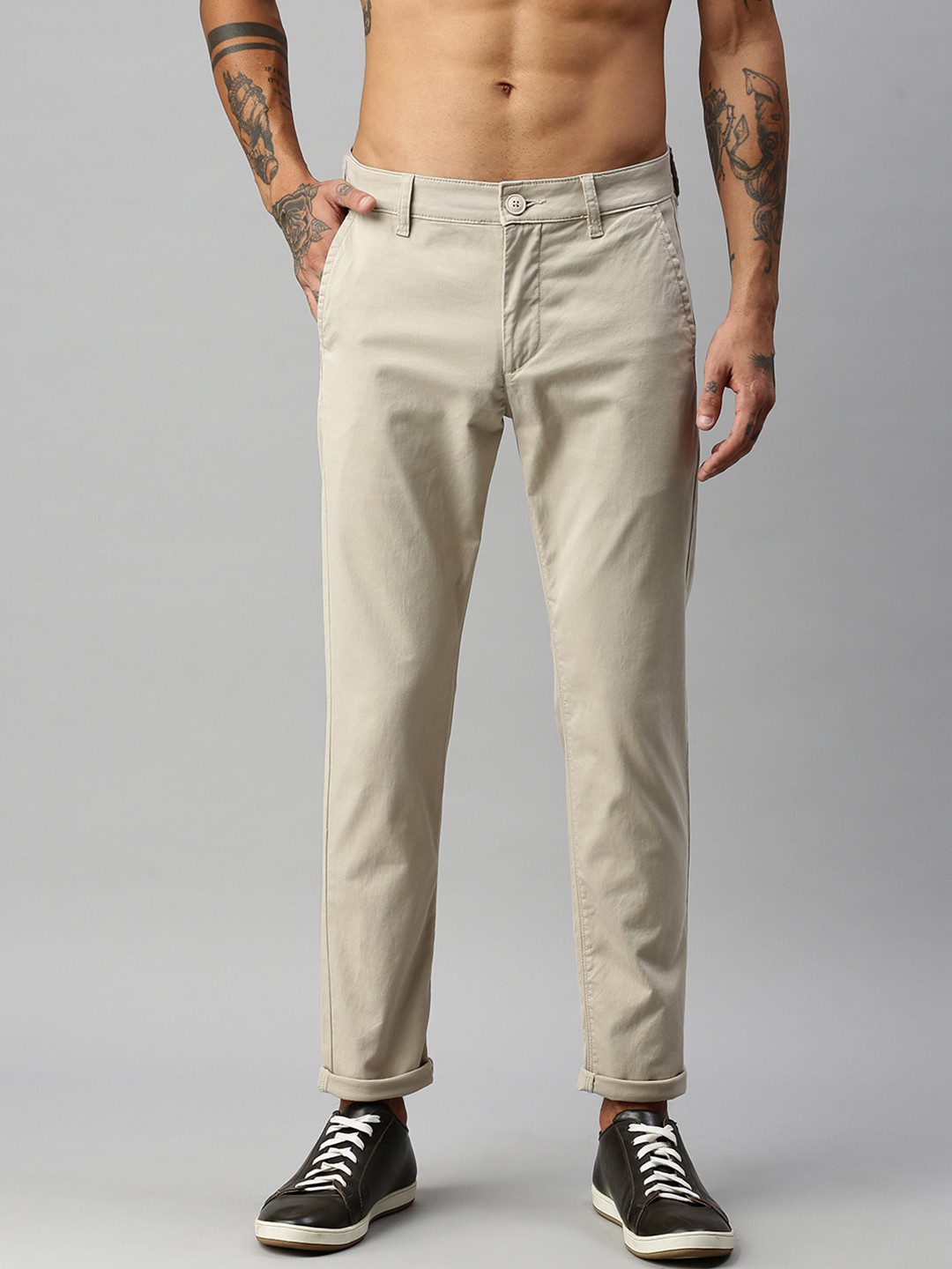 

Harvard Men Cream- Coloured Solid Mid-Rise Regular Fit Trousers
