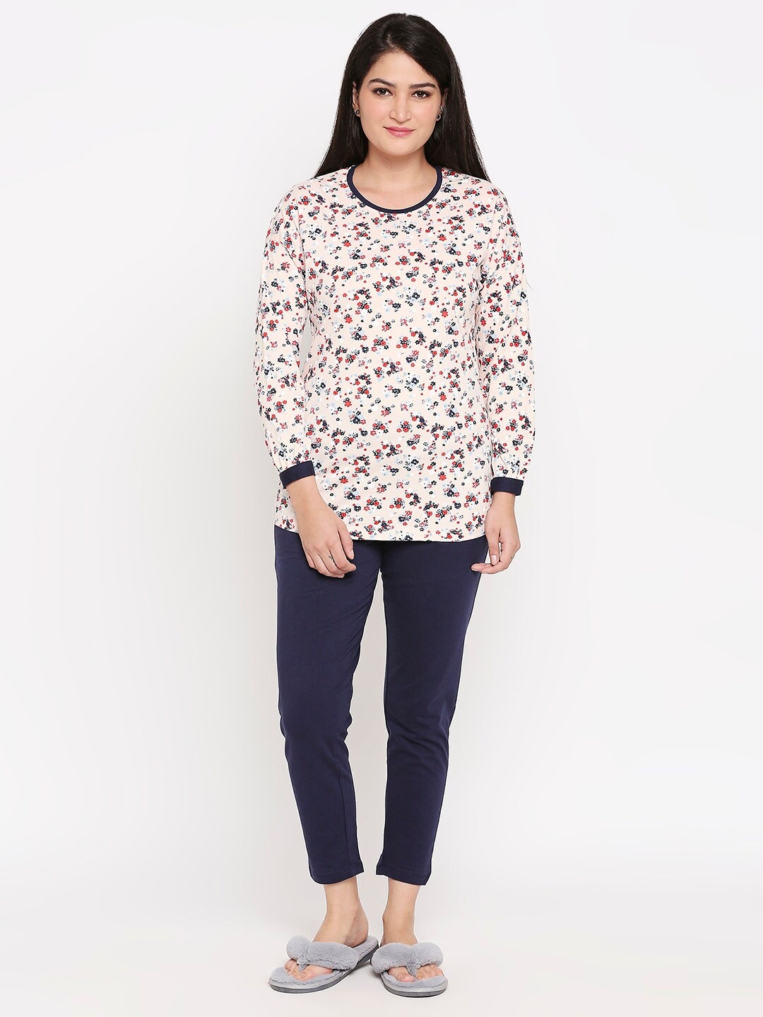 

XIN Women Cream-Coloured & Navy Blue Printed Night Suit