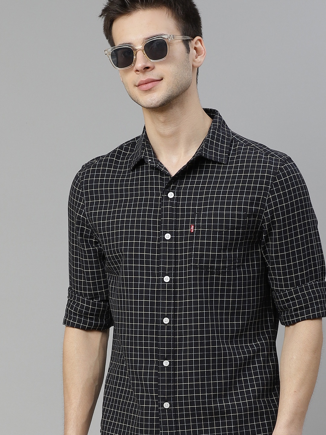 

Levis Men Black & White Pure Cotton Regular Fit Checked Casual Shirt