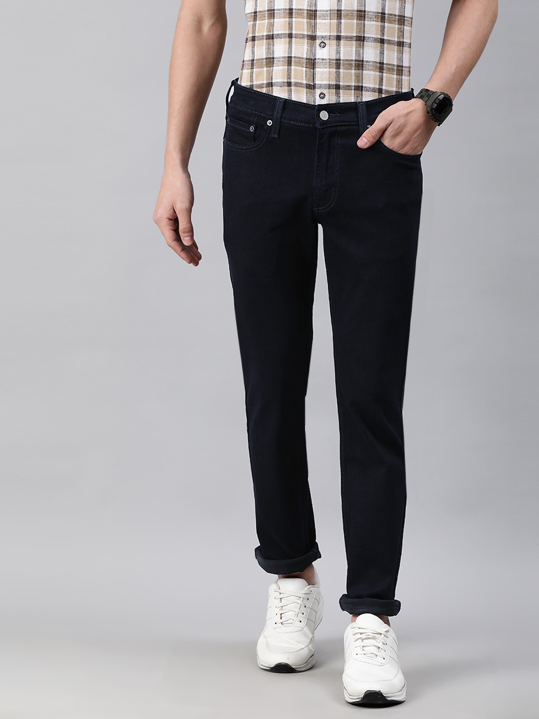 

Levis Men Navy Blue Slim Fit Mid-Rise Clean Look Jeans