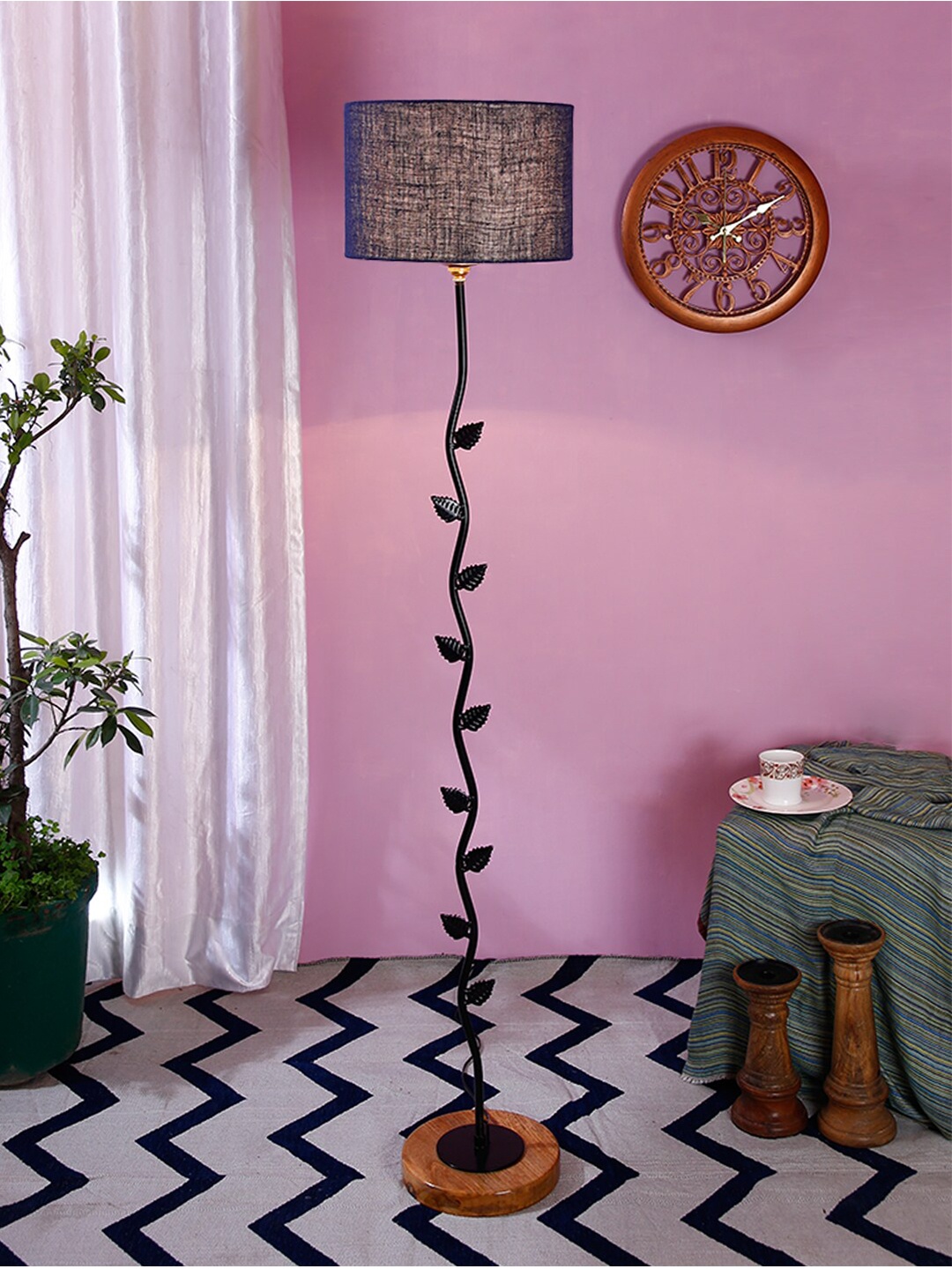 

Devansh Blue & Black Solid Traditional Club Lamp with Shade
