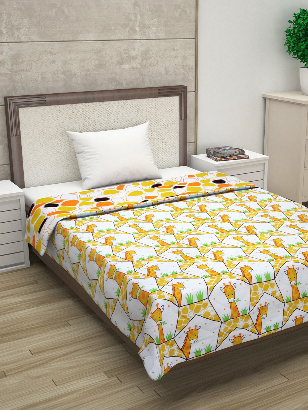 

Divine Casa Multicoloured Geometric Mild Winter 110 GSM Single Bed Comforter, Multi