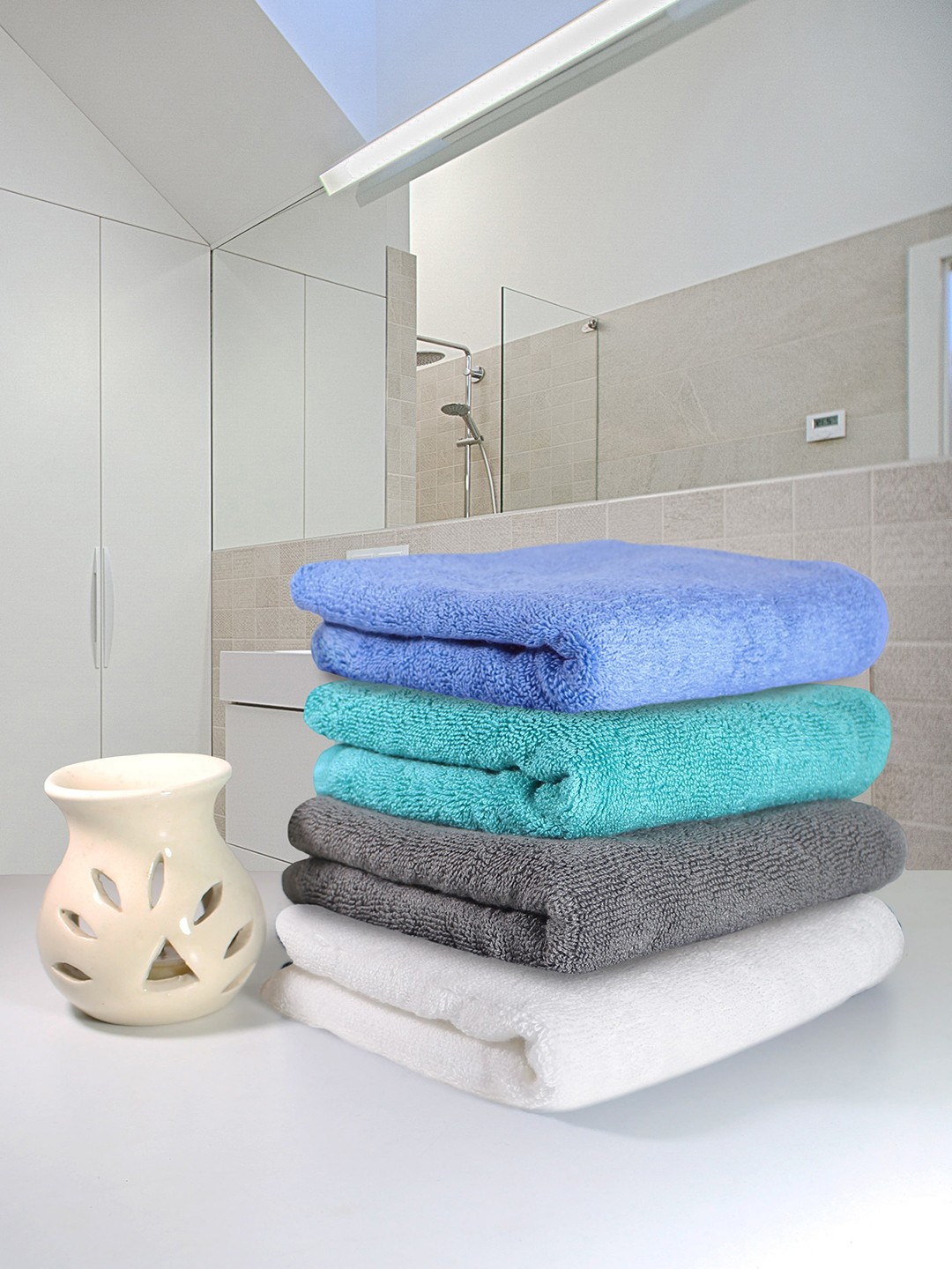 

Heelium Unisex Pack of 4 Bamboo Super Soft & Quick Drying Home & Gym Hand Towel, Blue