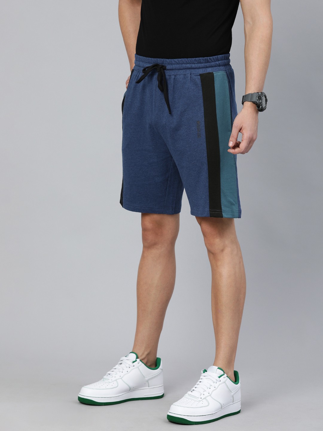

The Indian Garage Co Men Blue Solid Mid-Rise Regular Shorts With Side Stripes