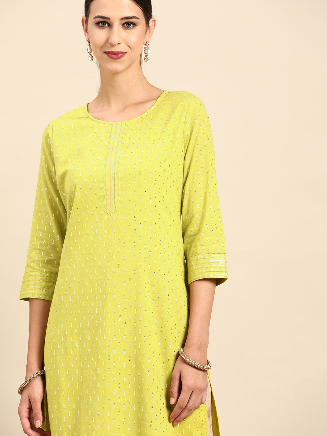 

Anouk Women Green & Silver Gotta Patti Detail Dobby Weave Cotton Straight Kurta
