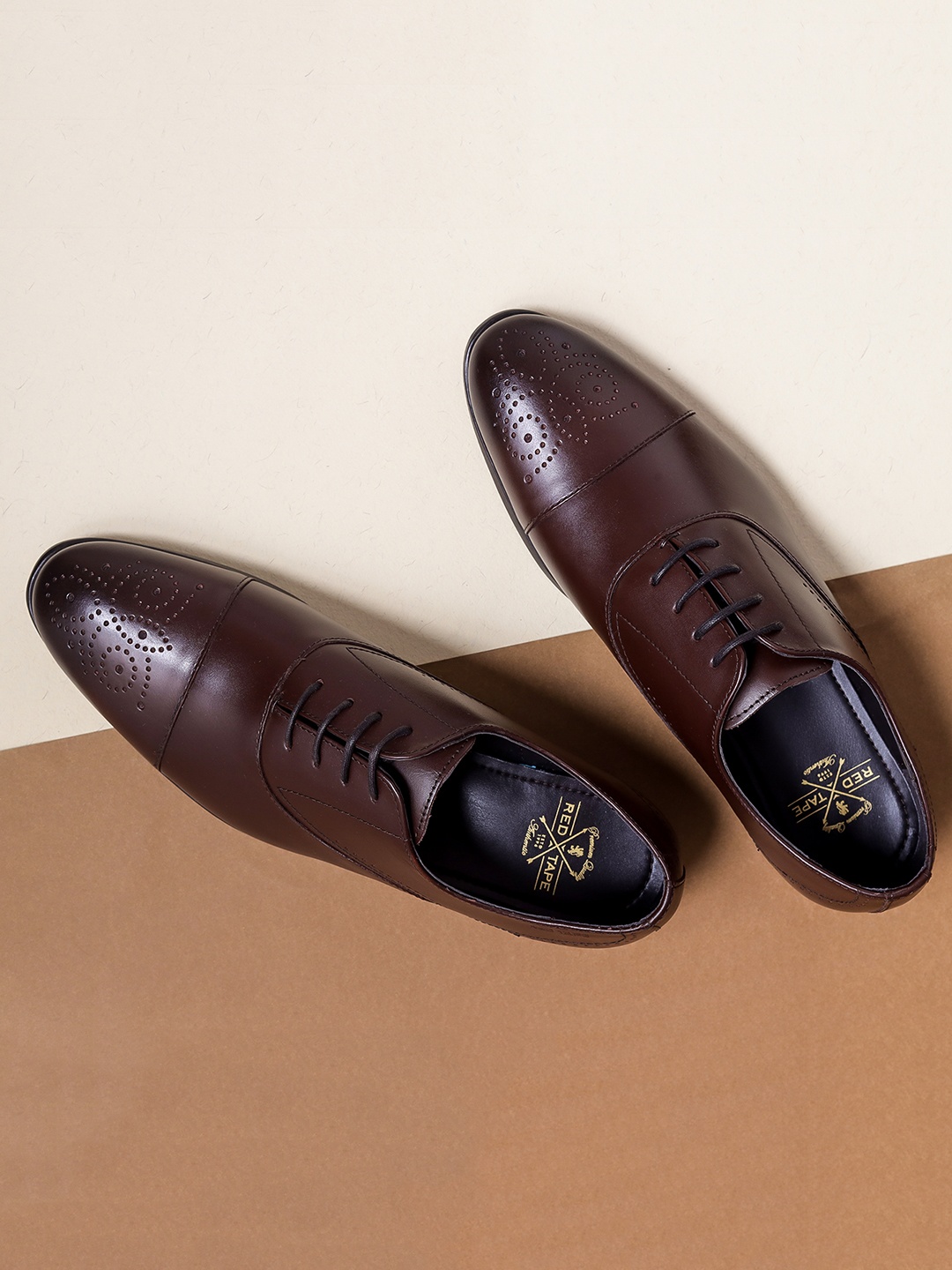 Red Tape Men Brown Textured Leather Formal Oxfords