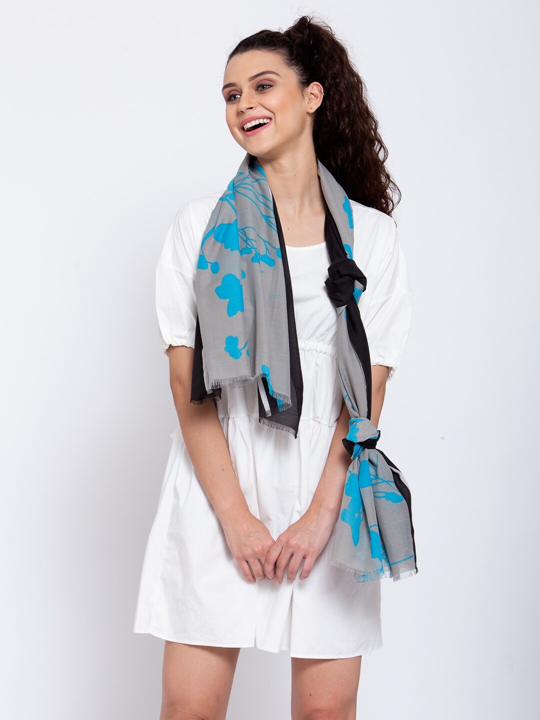 

J Style Women Grey & Blue Printed Stole