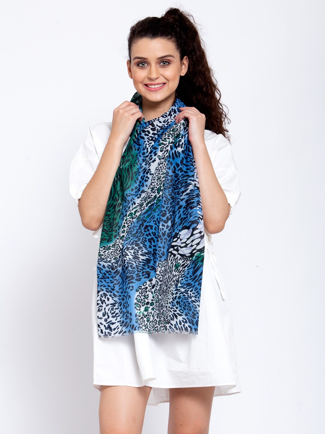 

J Style Women Blue & Black Printed Stole