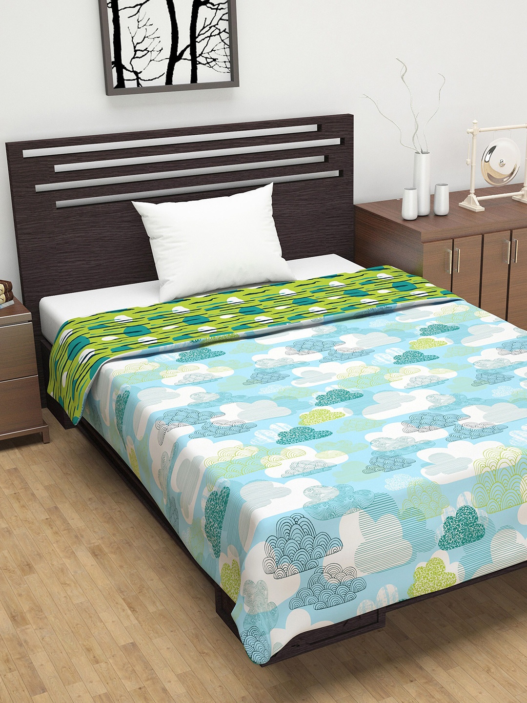 

Divine Casa Green & Turquoise Blue Abstract AC Room 110 GSM Single Bed Dohar