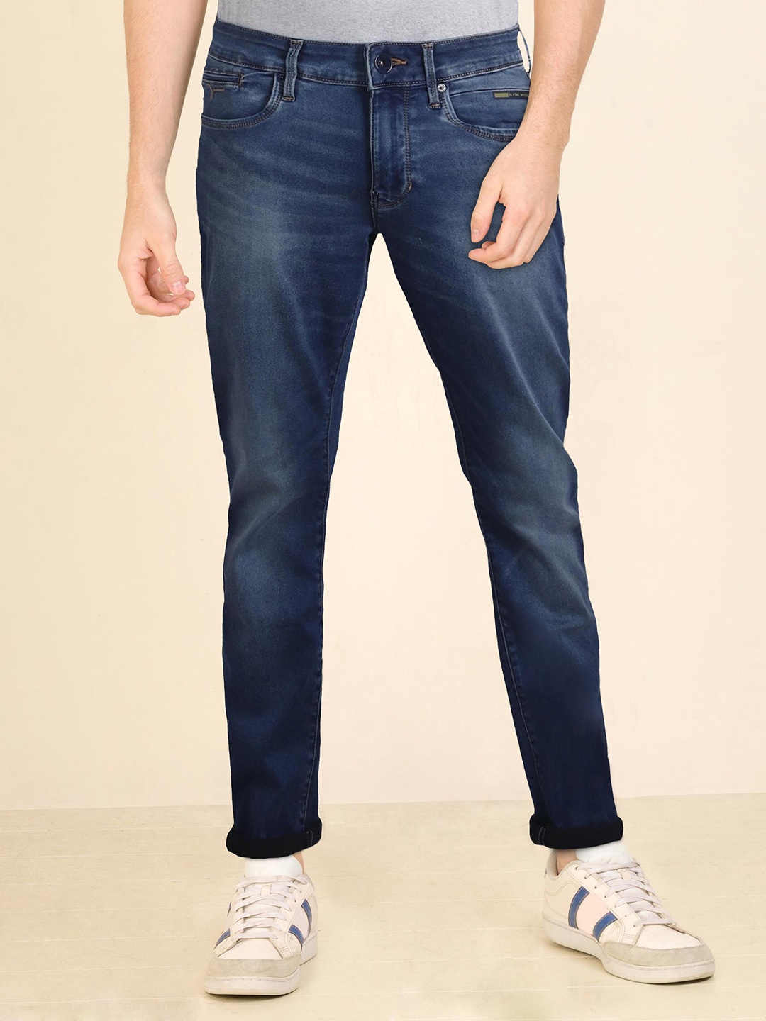 

Flying Machine Men Blue Slim Tapered Fit Light Fade Jeans