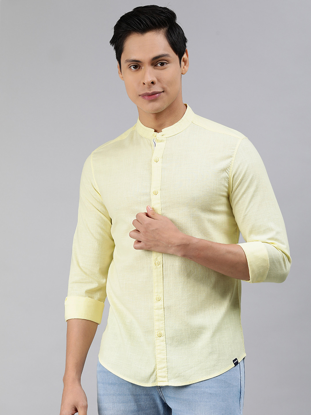 

SPYKAR Men Yellow Slim Fit Casual Shirt