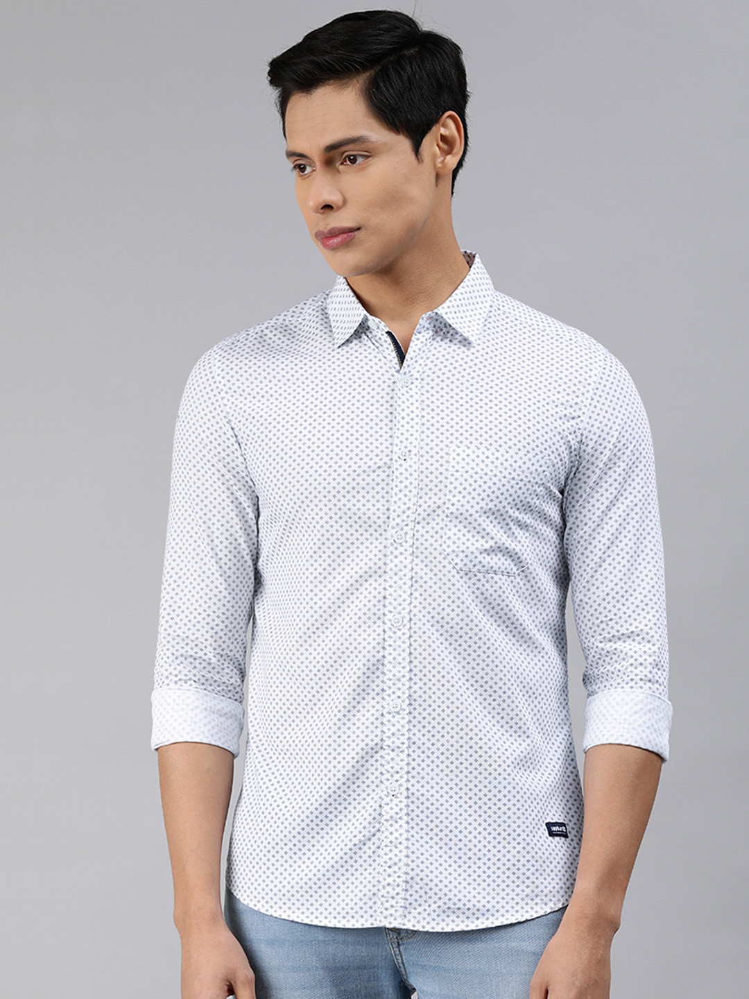 

SPYKAR Men White Slim Fit Printed Casual Shirt