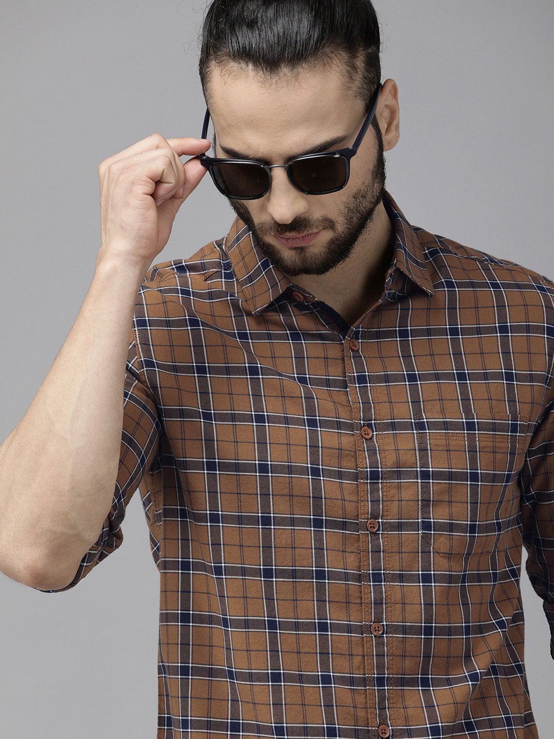 

SPYKAR Men Khaki Slim Fit Checked Casual Shirt