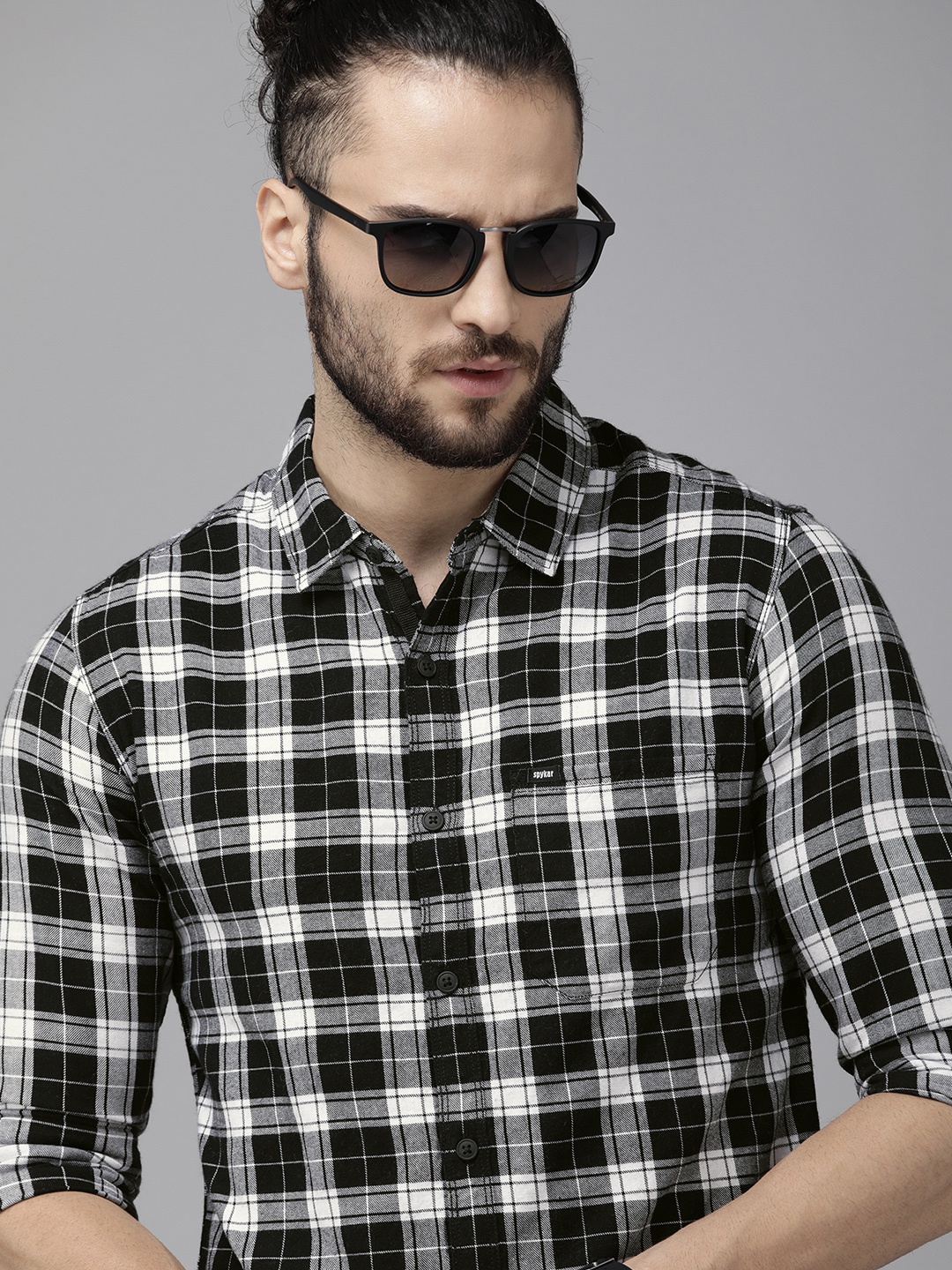 

SPYKAR Men Black & White Slim Fit Checked Casual Shirt