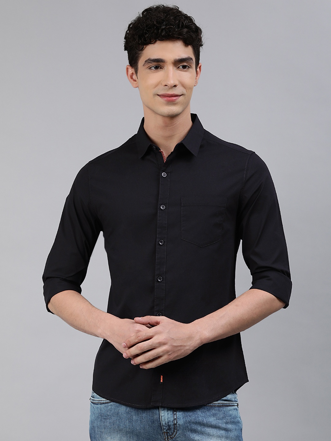 

SPYKAR Men Black Slim Fit Solid Casual Shirt