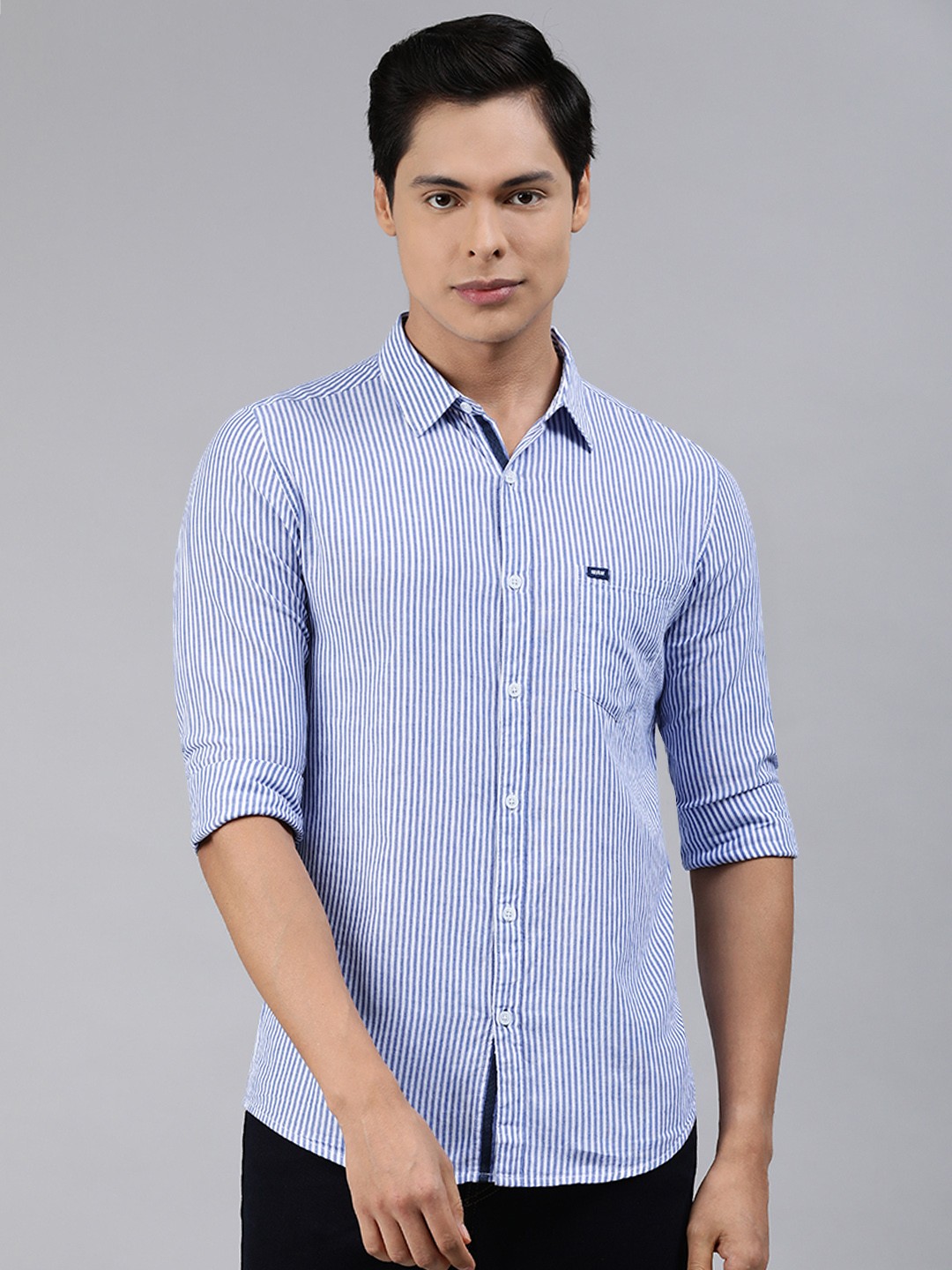 

SPYKAR Men Blue & White Purist Slim Fit Striped Pure Cotton Casual Shirt