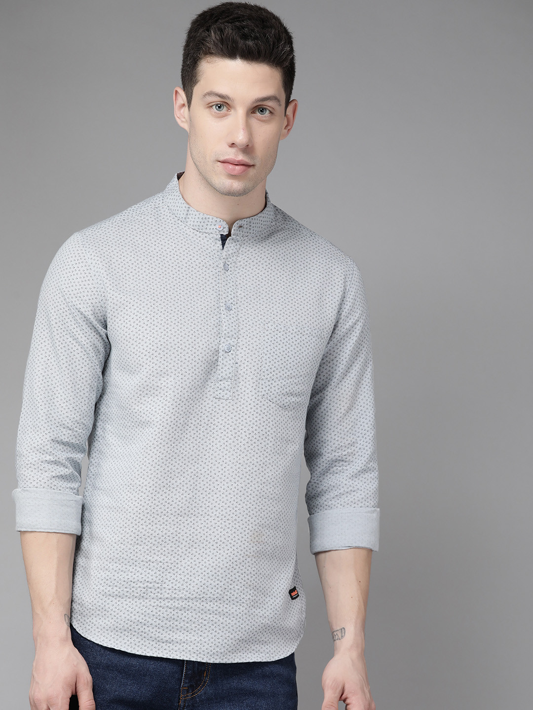 

SPYKAR Men Grey & Navy Blue Slim Fit Printed Casual Shirt
