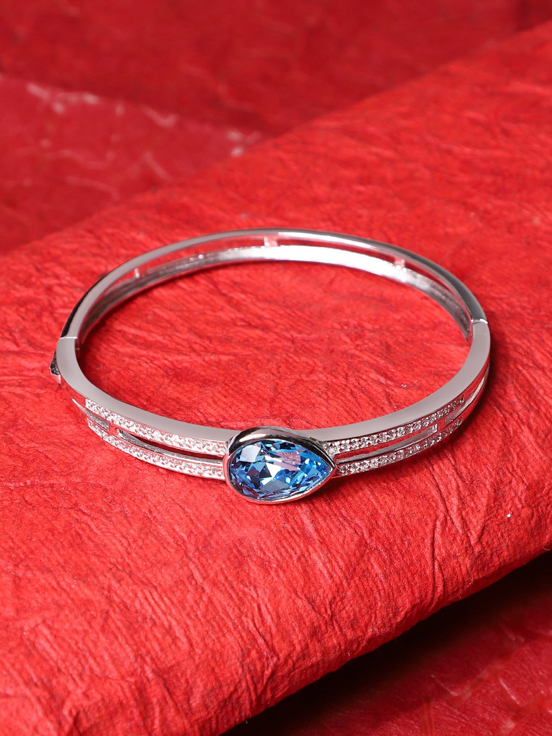 

AQUASTREET Silver-Toned Rhodium-Plated Cuff Bracelet