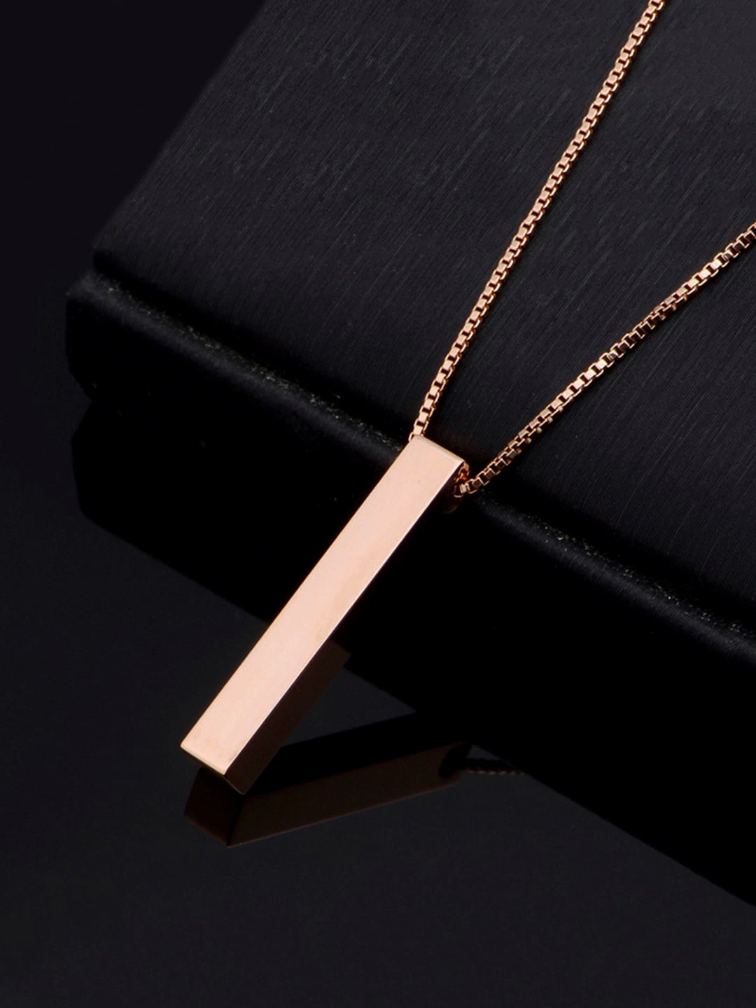 

Yellow Chimes Rose Gold-Toned Rectangle-Shaped Pendant With Chain