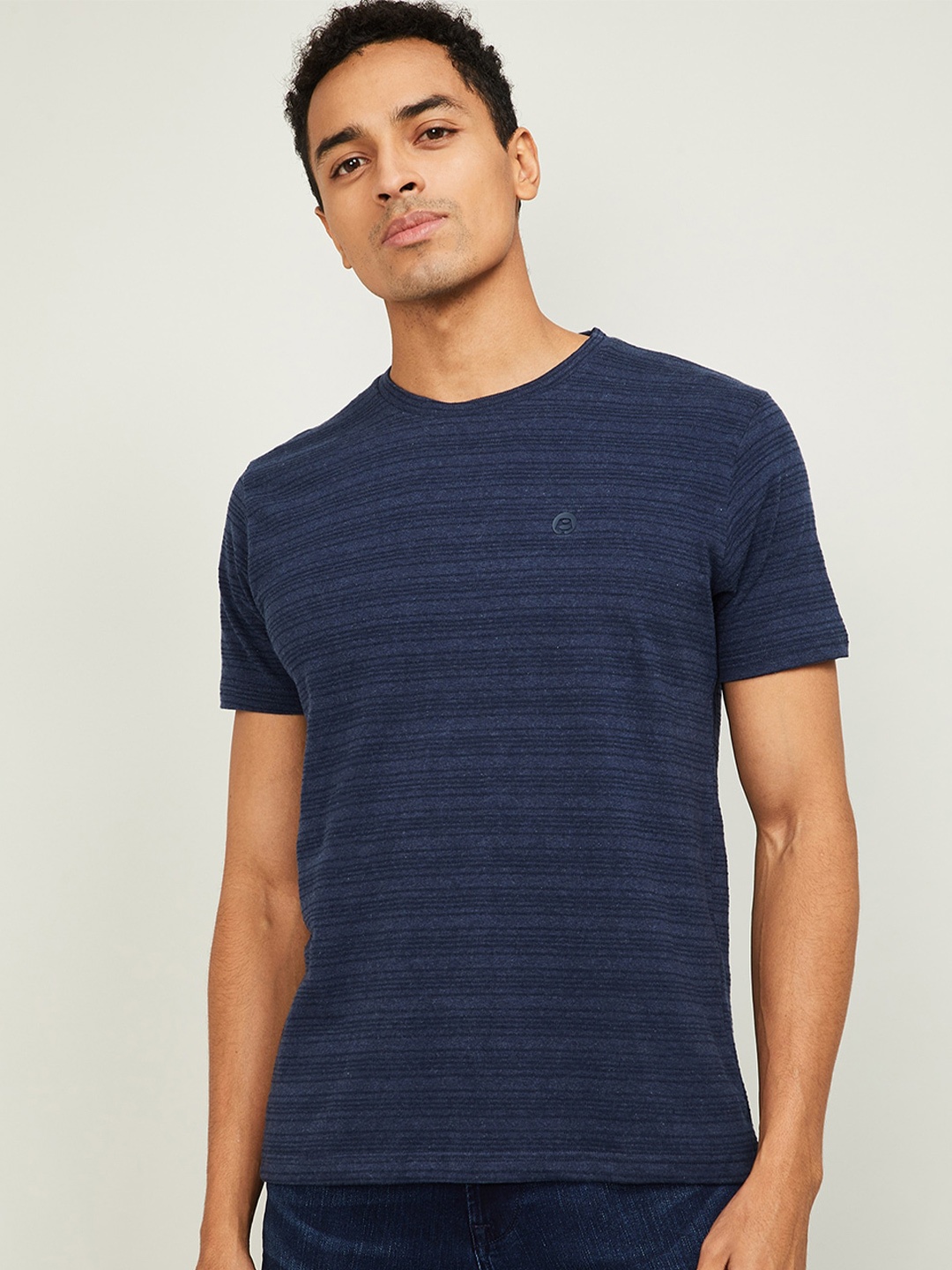 

Bossini Men Navy Blue Pure Cotton Striped Round Neck Slim Fit T-shirt