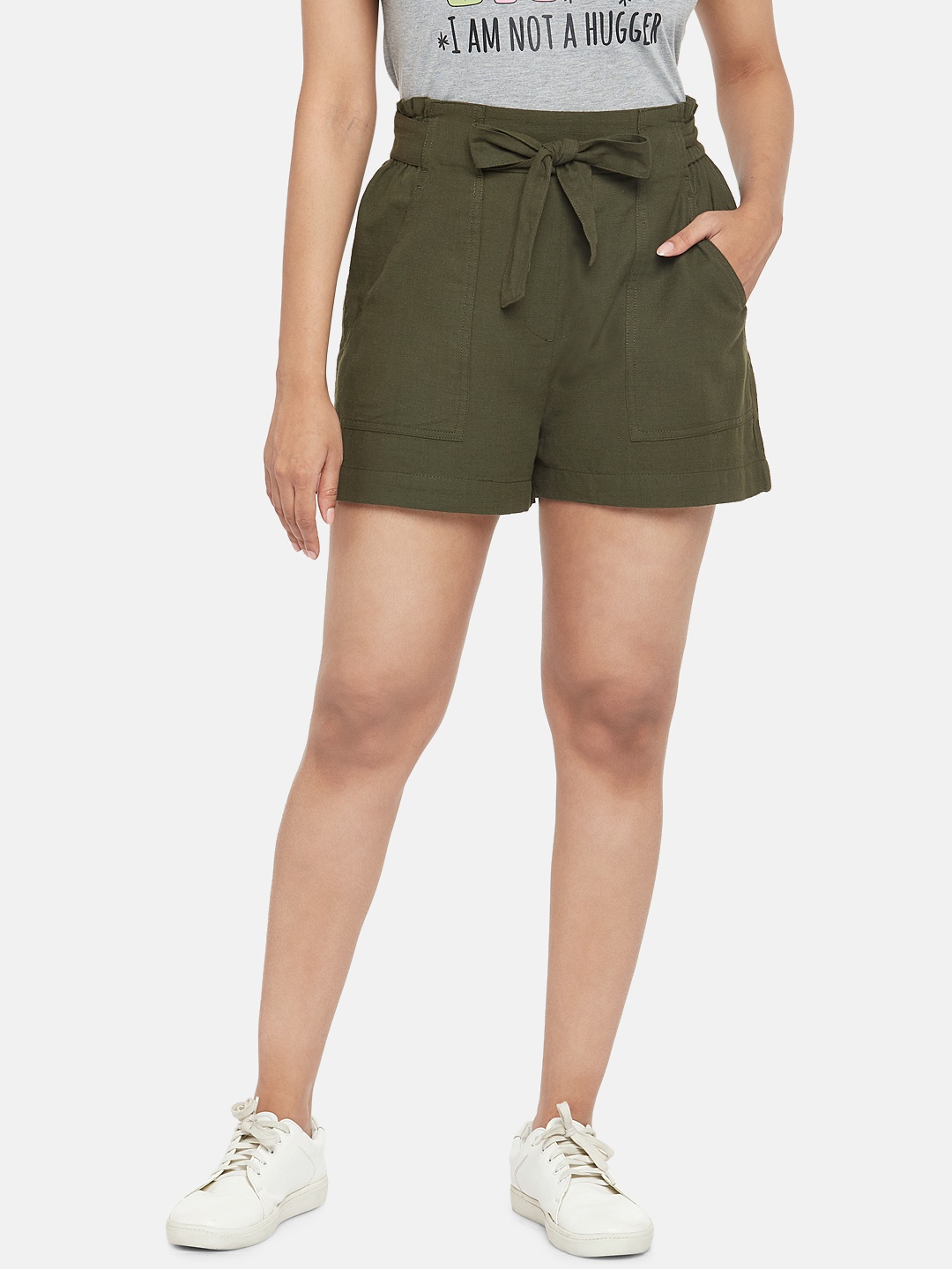 

People Women Olive Green Solid Regular Fit Shorts
