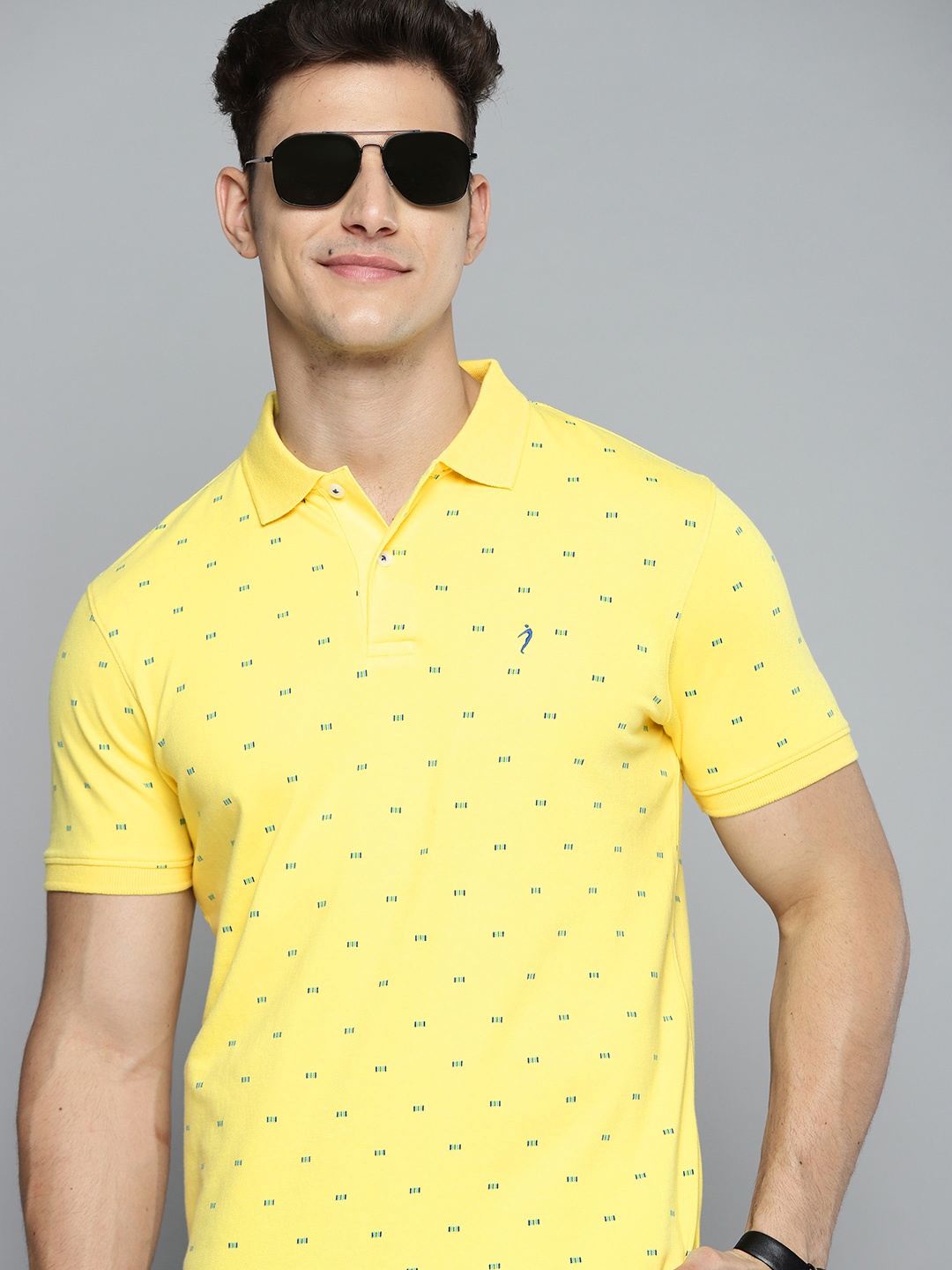 

Indian Terrain Men Yellow Geometric Printed Polo Collar T-shirt