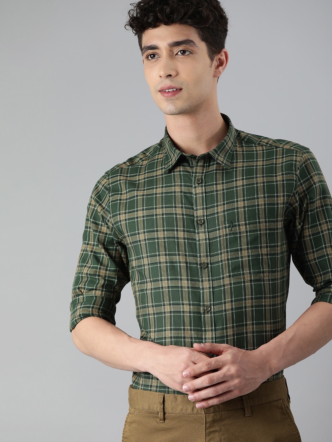 

Indian Terrain Men Green Slim Fit Pure Cotton Tartan Checked Casual Shirt