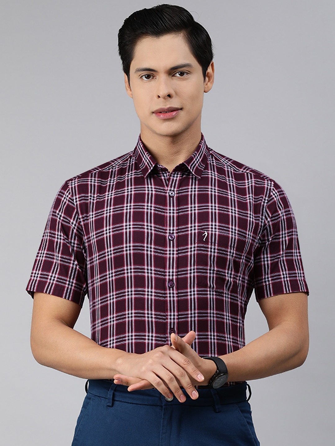 

Indian Terrain Men Maroon Tartan Checked Pure Cotton Slim Fit Formal Shirt